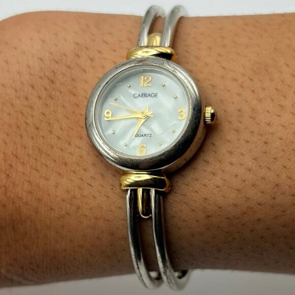 Timex Accessories - Vintage Silver & Gold Timex Watch